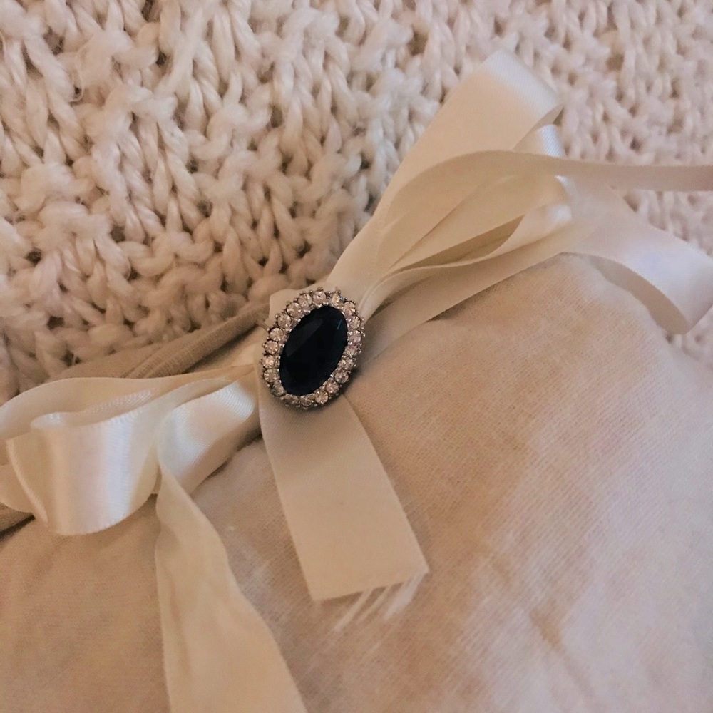 Blue Rhinestone Silver Statement Ring SZ 8 - Picture 3 of 6
